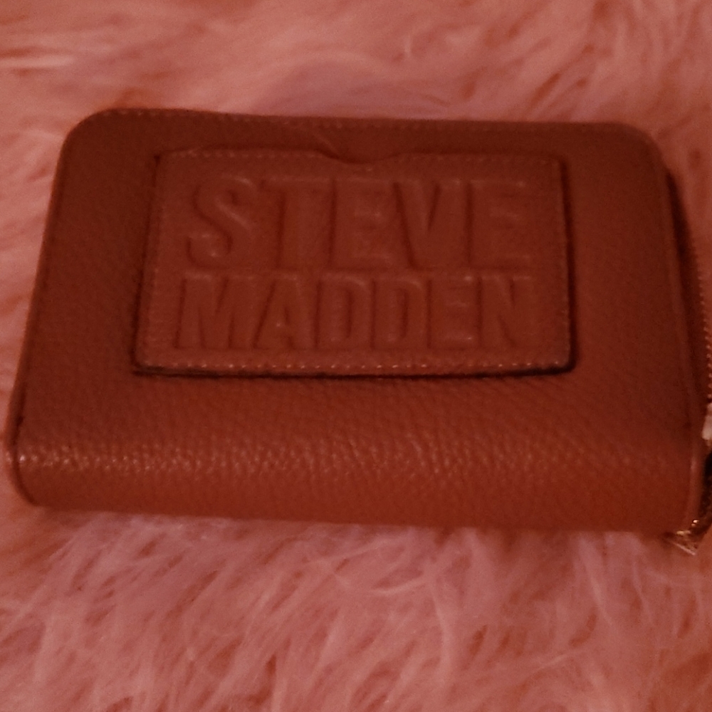 Steve madden brown wallet
